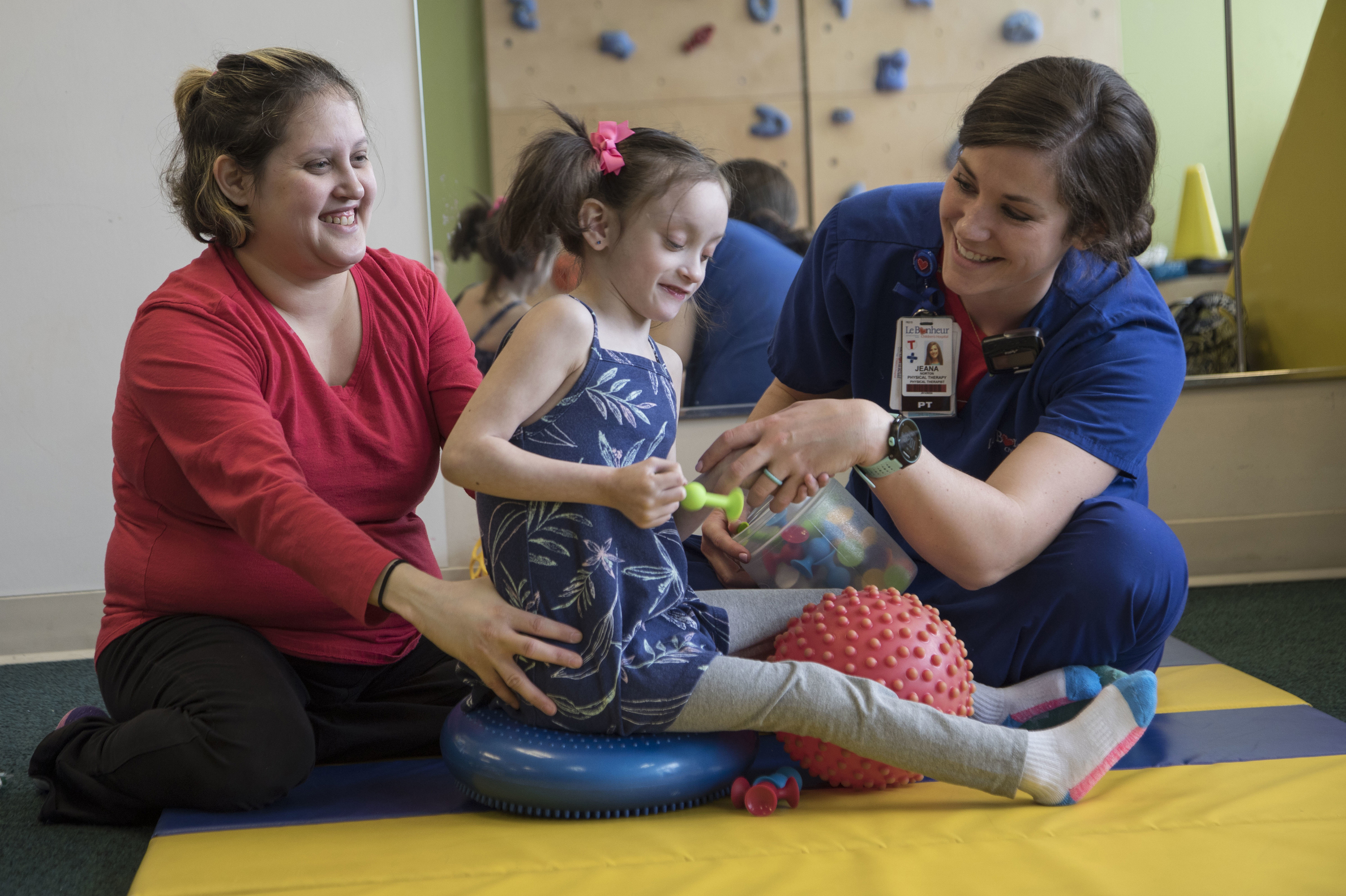 Le Bonheur patient Ariya Brewer in the rehabilitation center